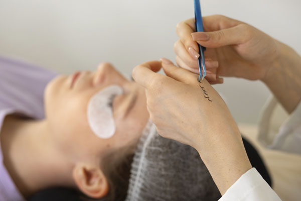 คอร์สเรียนต่อขนตาหลักสูตรพื้นฐาน